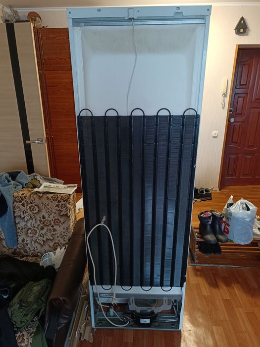 Холодильник indesit