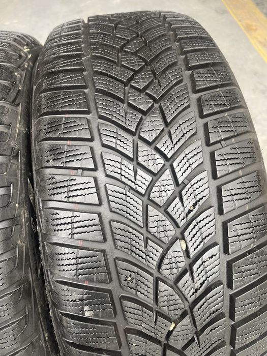 Шинии зимові R17 215 55 Goodyear Склад Ососкорки RLX