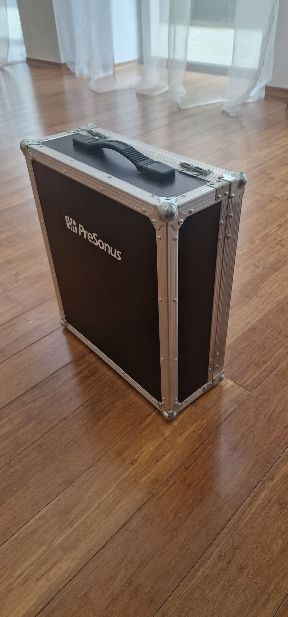 Mikser cyfrowy PreSonus StudioLive 16.0.2 USB + case