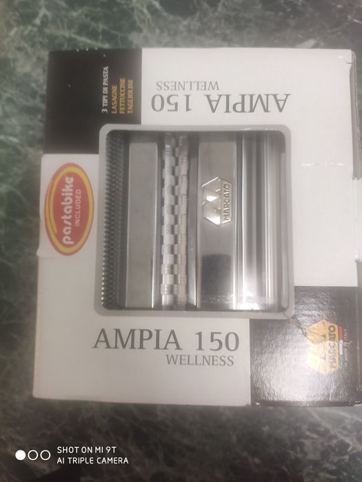 Продається  нова локшинорізка і тісторозкатка