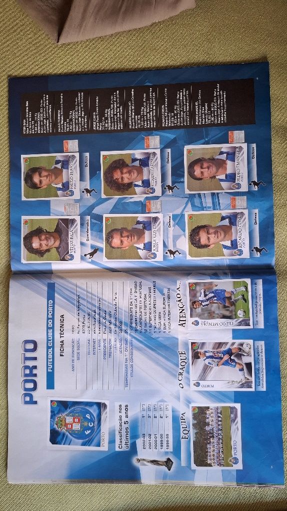 Caderneta de futebol 2003-04 completa
