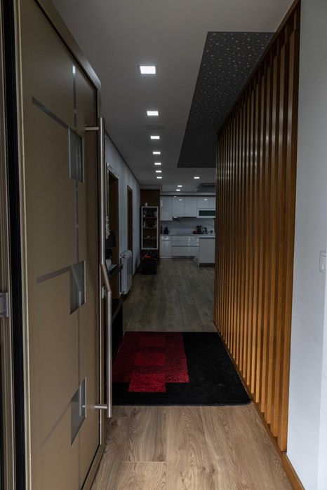 Moradia T4 com Arquitetura de Sonho e Luminusidade Ímpar