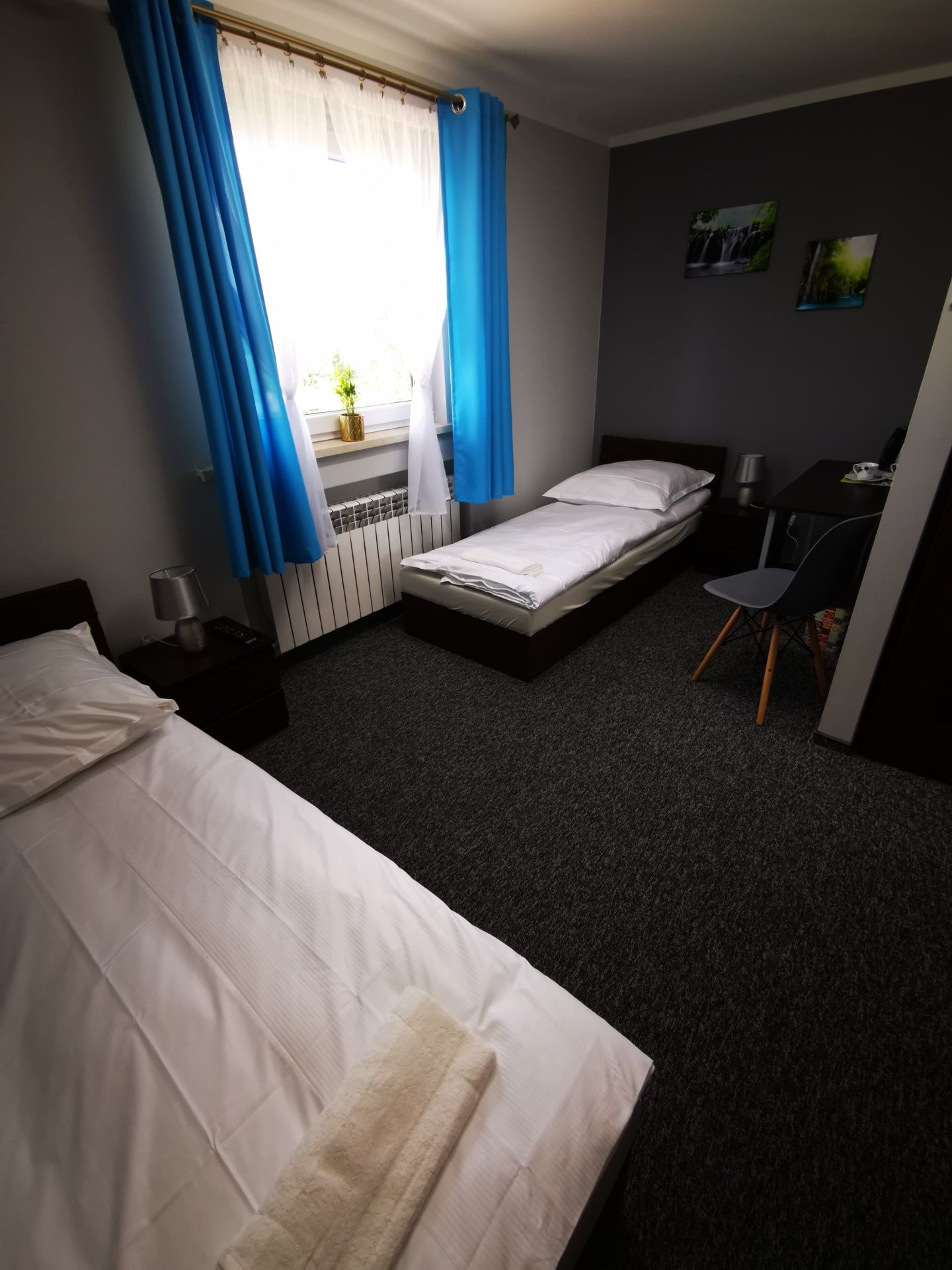 Tanie Noclegi - Będzin - Hostel Karolinka