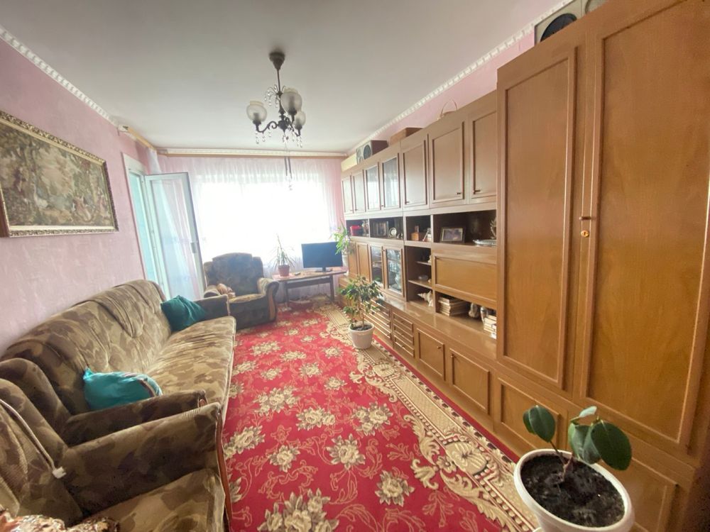 Продаж 3-х кімн. квартири на Карачунах