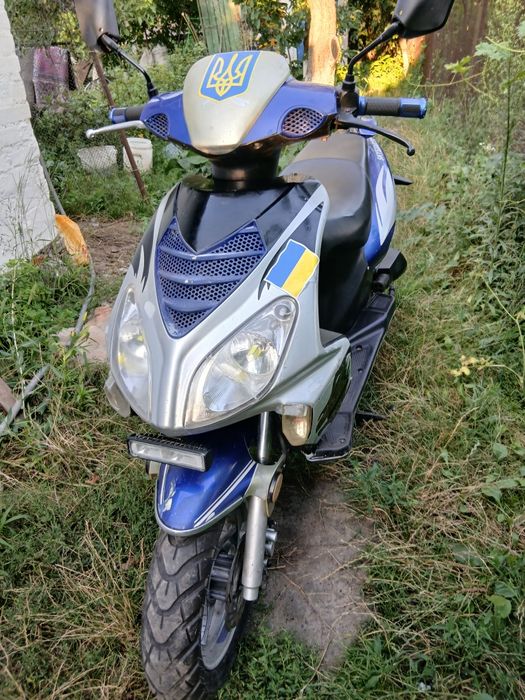 Скутер SKAYSTAR 50.