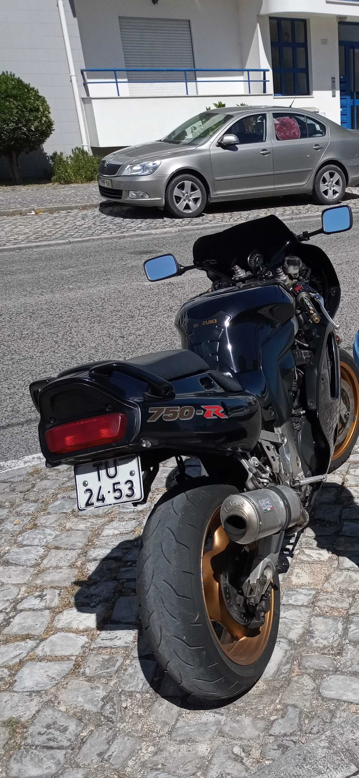 Mota Suzuki GSXR 750