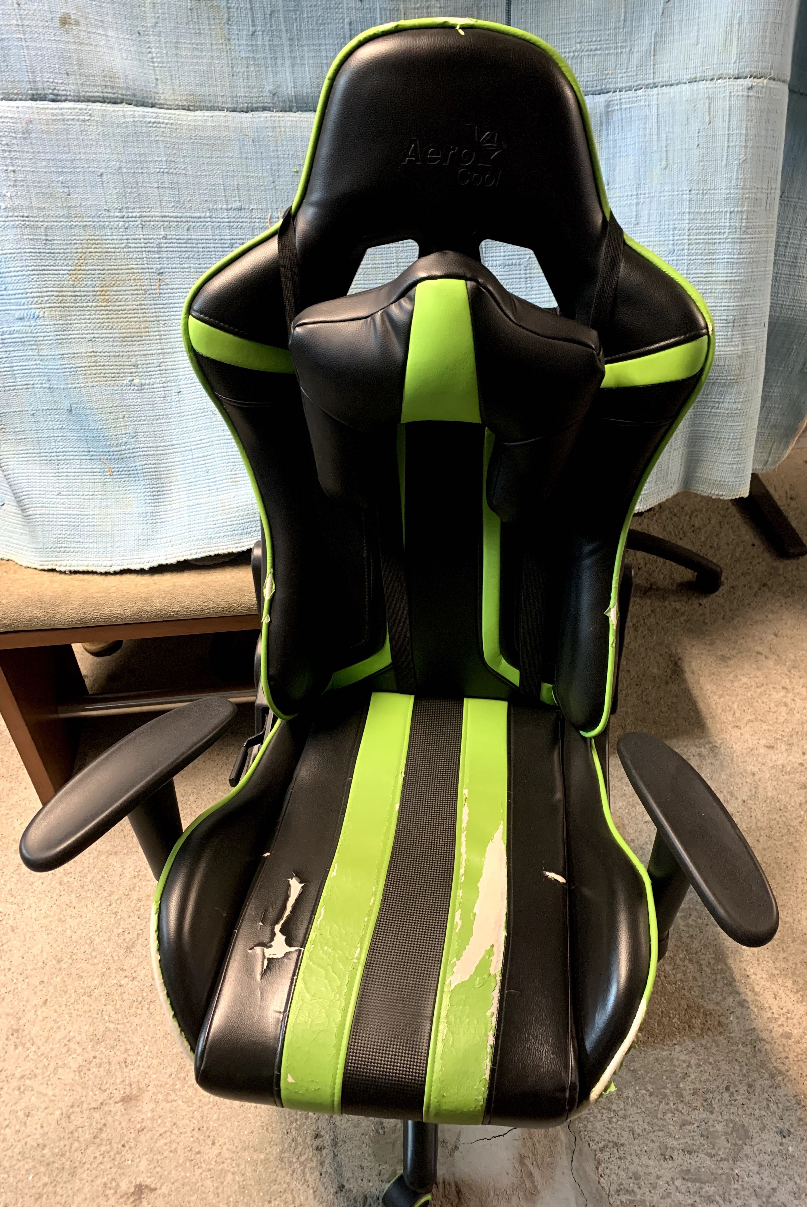 Cadeira Gaming Aero Cool AC120