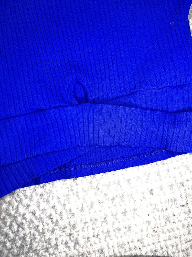 Koszulka Crop top z wycięciem w prążki niebieski