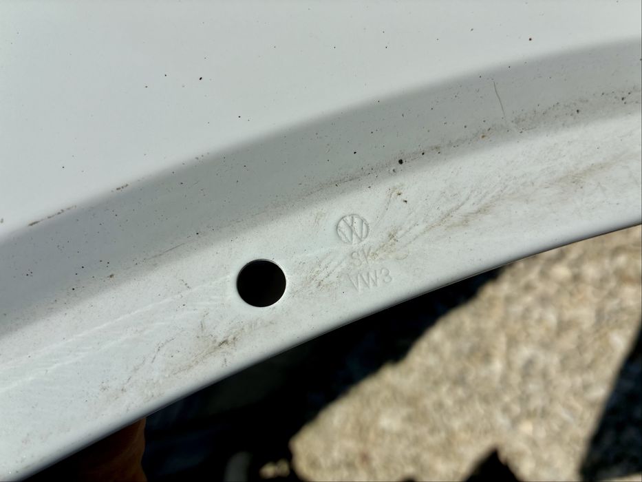 Blotnik przedni lewy LC9A VW Touareg 3 III 760 18- oryginal