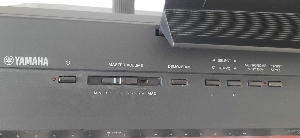 Pianino cyfrowe Yamaha P-105