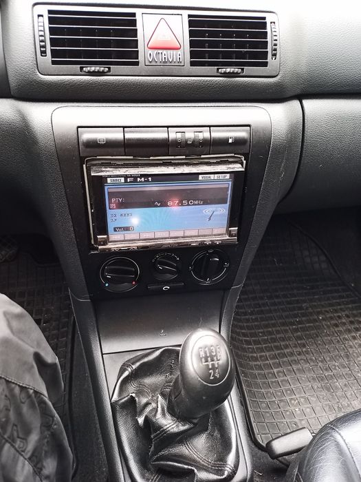 Шкода Октавія тур для ЗСУ тимчасова реєстрація