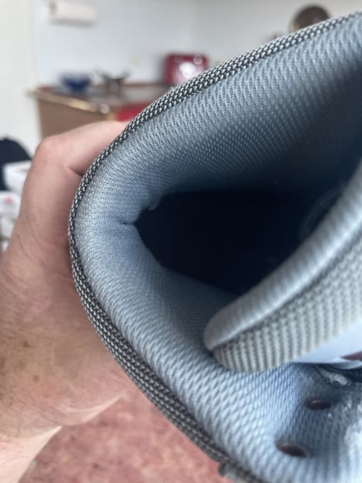 Adidas кросівки