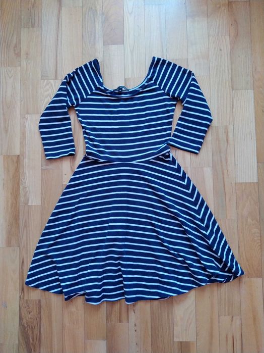 Sukienka rozkloszowana Tally Weijl 34 XS paski rękaw 3/4