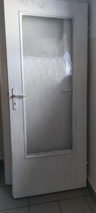 Dźwi łazienka i pokój