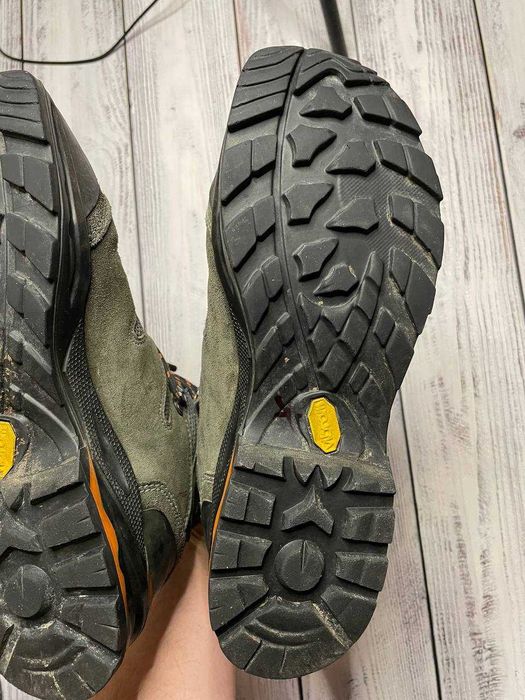 Трекинговые ботинки Lowa Khumbu 2 Gore-Tex