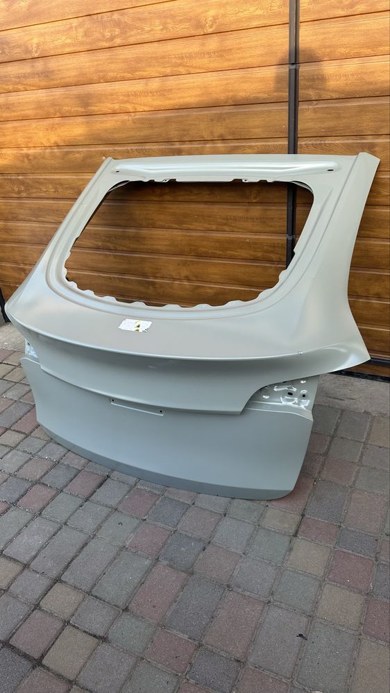 Ляда tesla model y оригінал