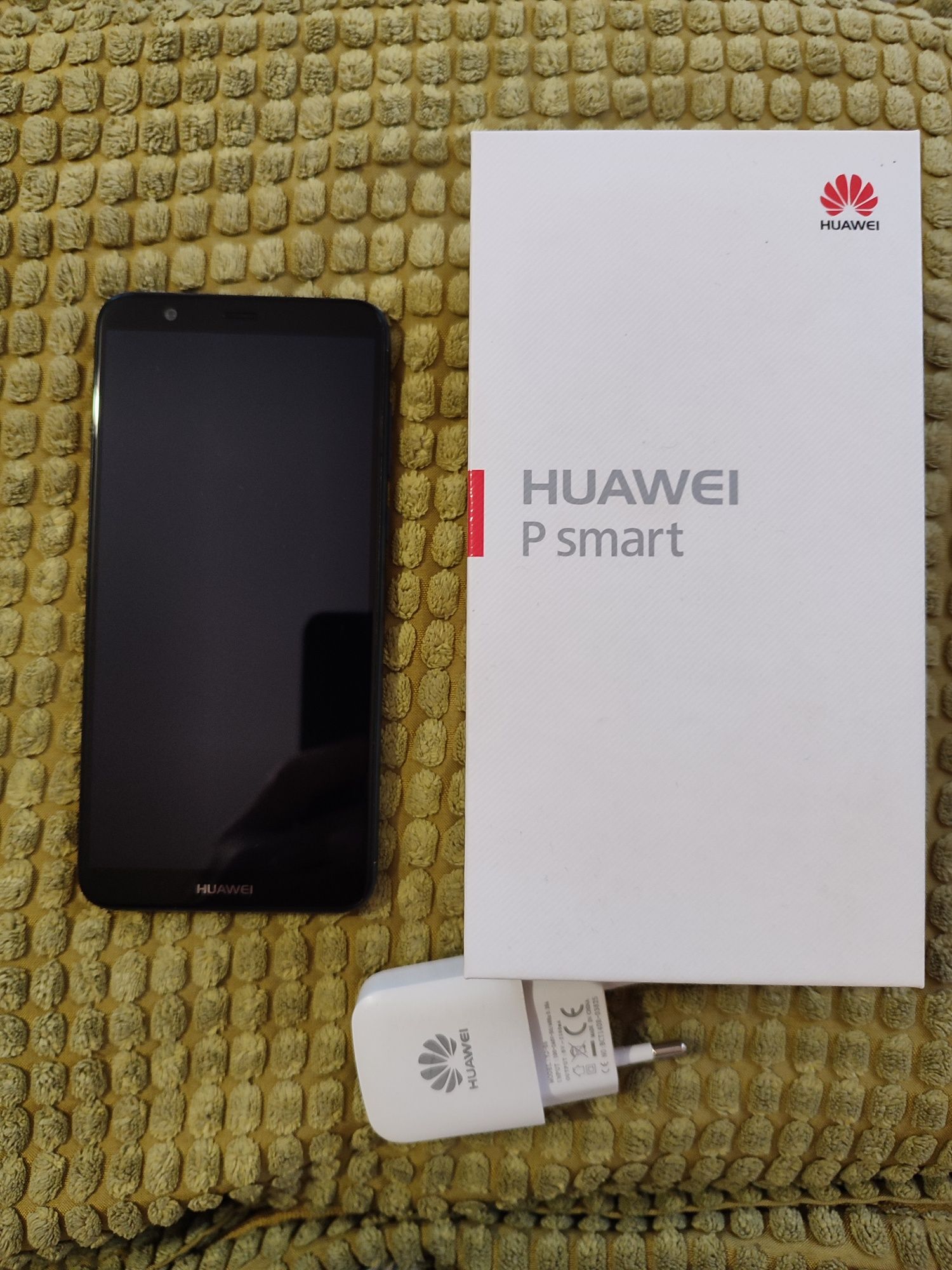 Продам huawei p smart 2018