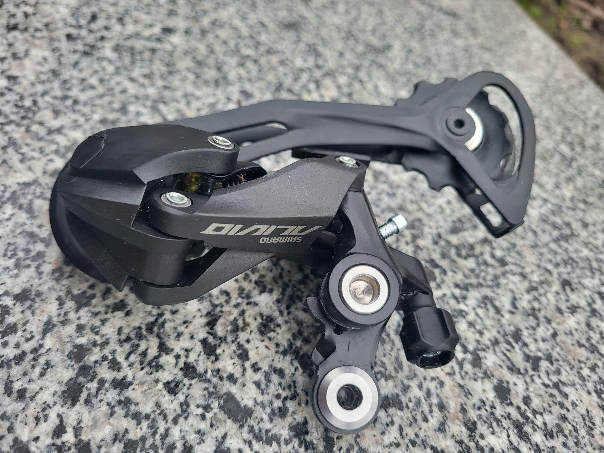 Перемикач задній Shimano RD-M3100 ALIVIO Shadow 9-speed, long cage