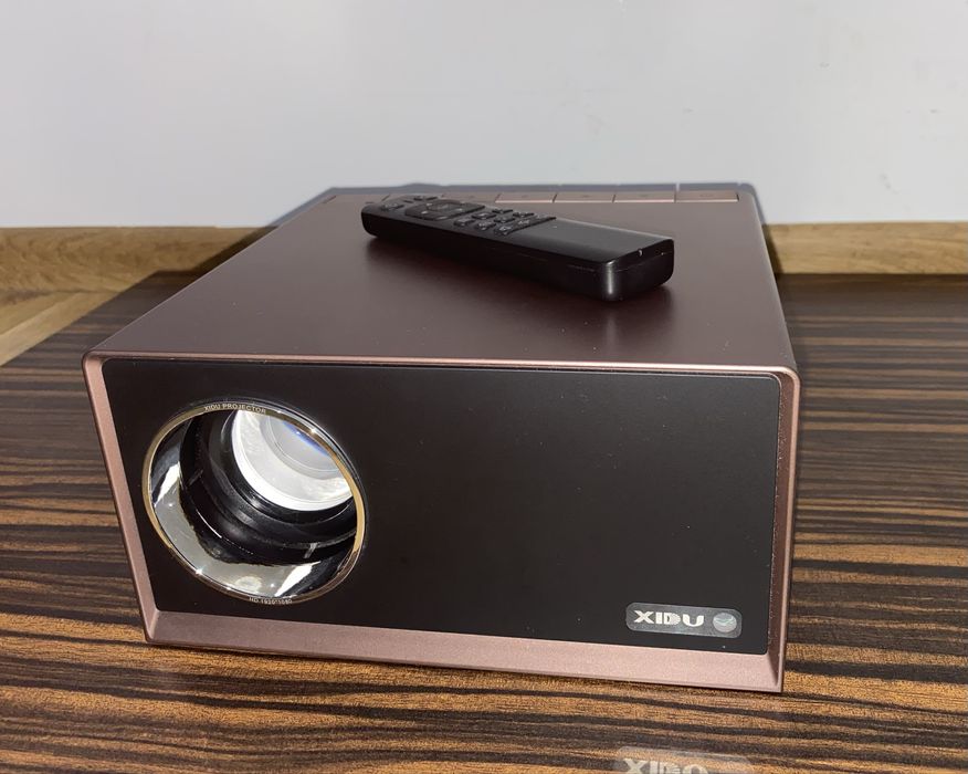 Projektor XIDU 1080p full hd