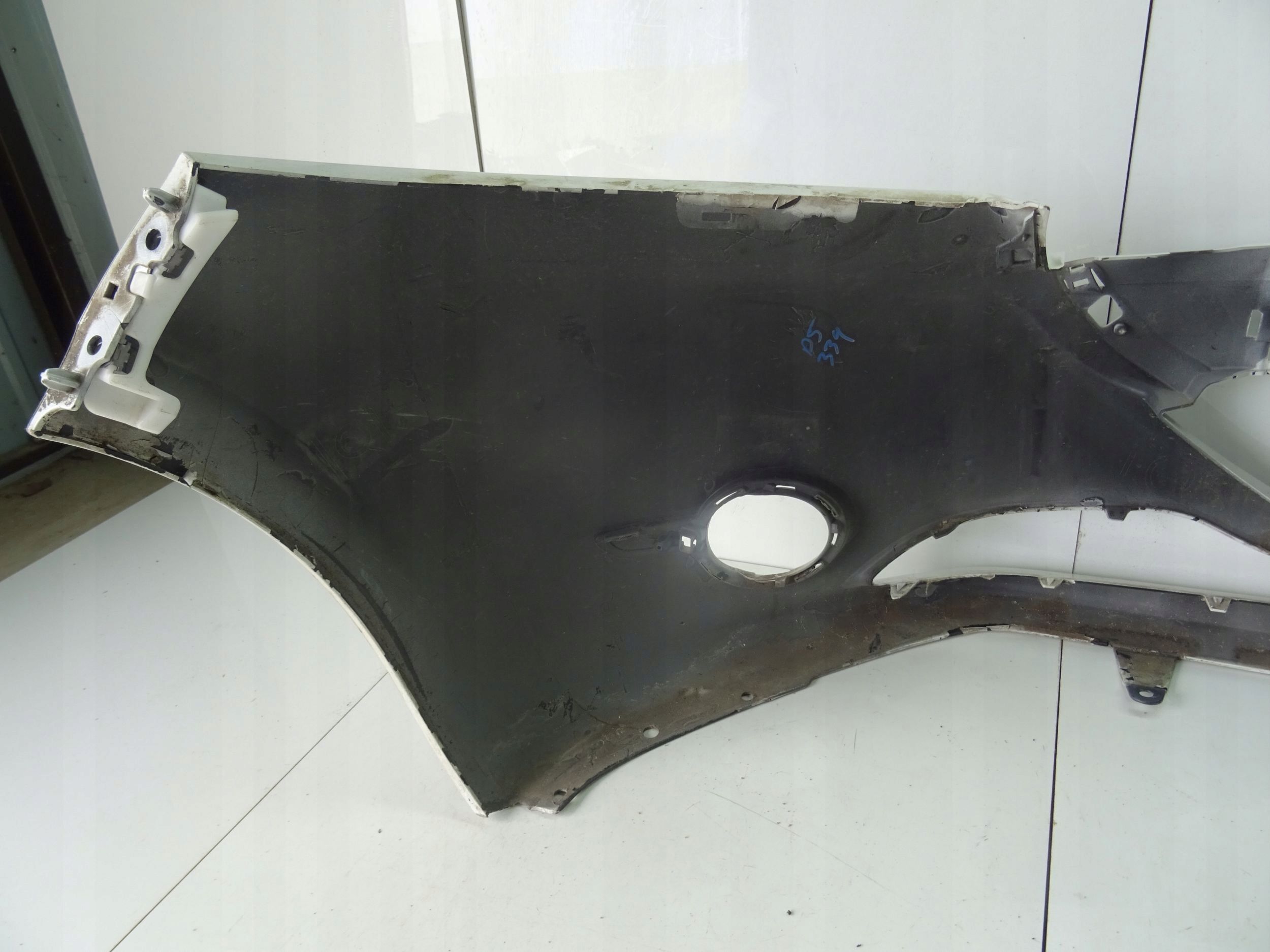 Peugeot zderzak przedni