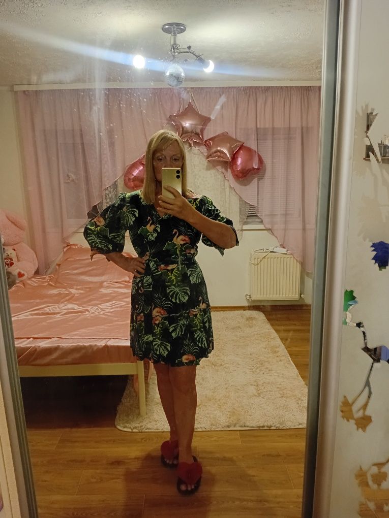 Продам брендову сукню