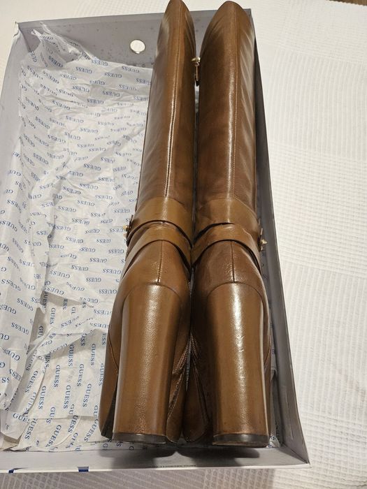 Botas  Guess  N°39