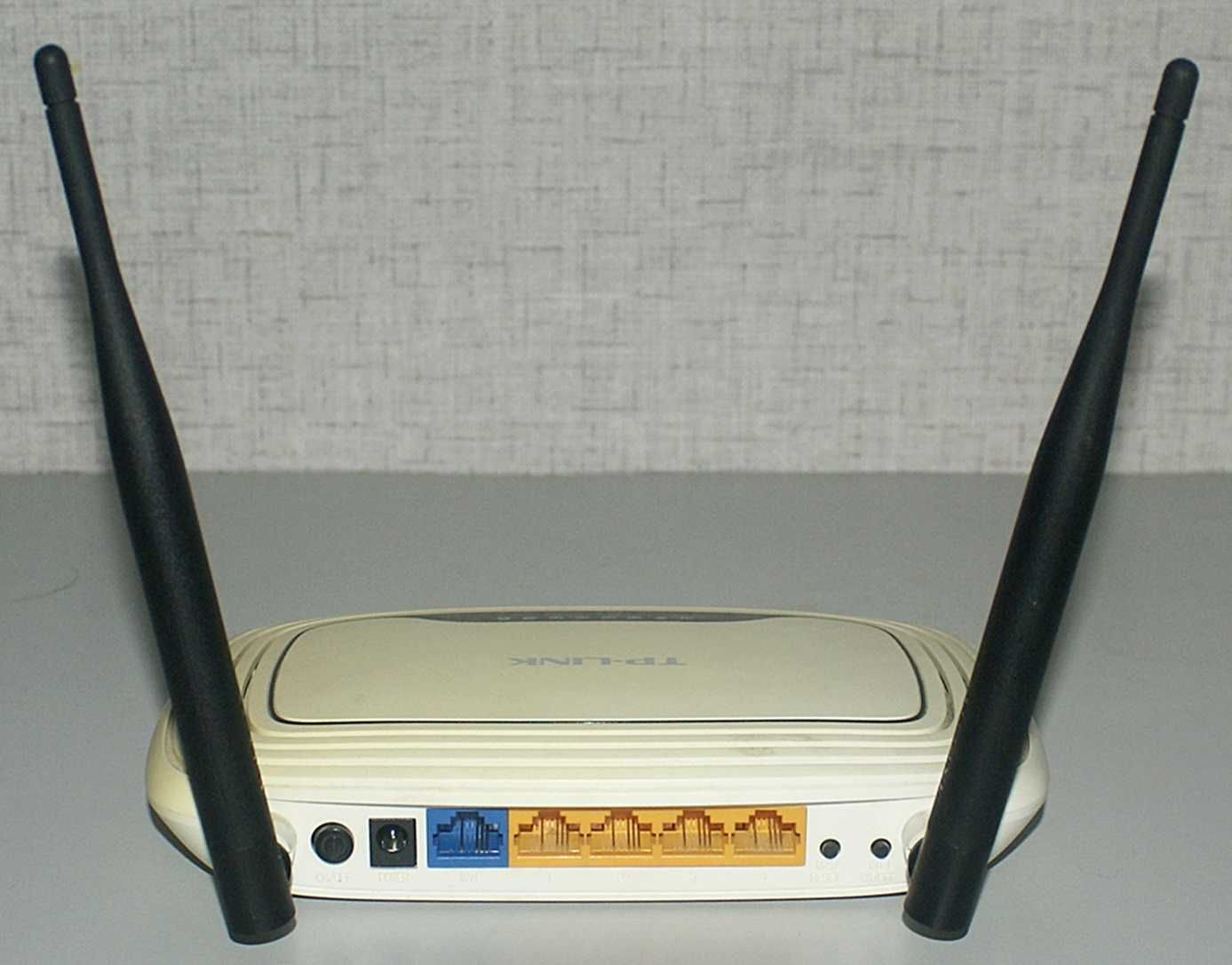 Wi-Fi роутер TP-Link TL-WR841N.