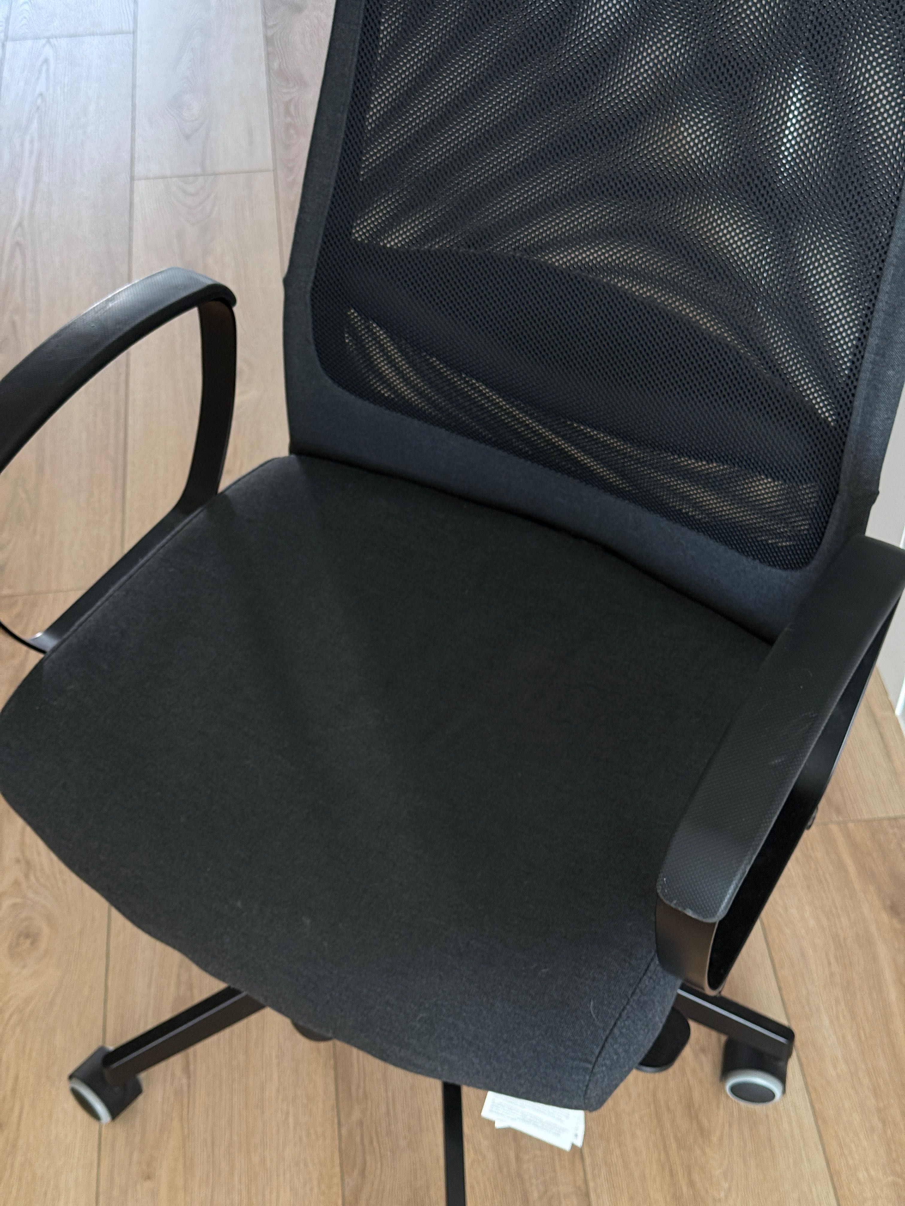 Krzesło obrotowe biurowe MARKUS Ikea