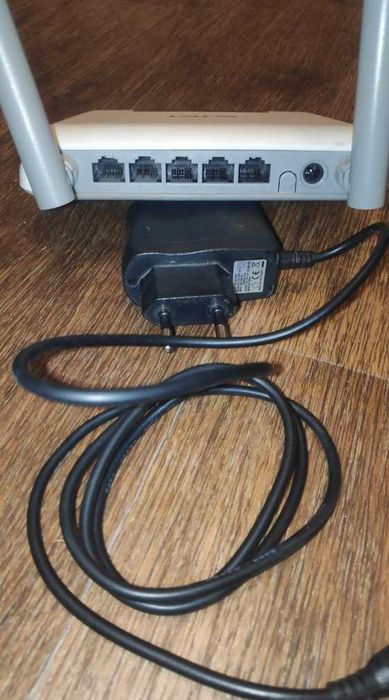 Роутер W-NET u700