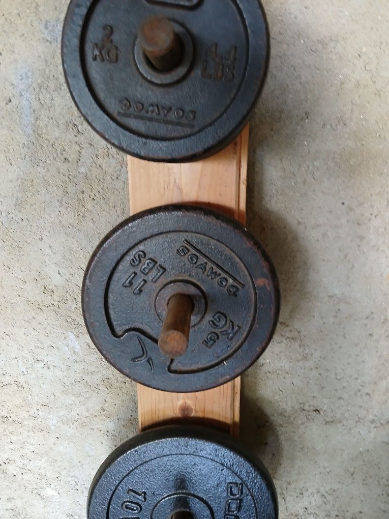 Pesos de 28mm para musculação