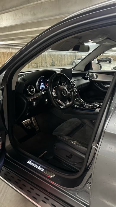 Mercedes-Benz GLC 250d 4Matric 9G-TRONIC AMG Line