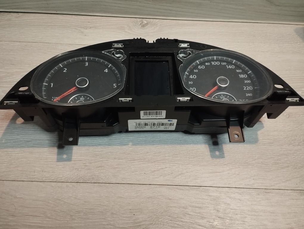 Licznik prędkościomierz zegar Passat 3AA920871D ]30ovoko