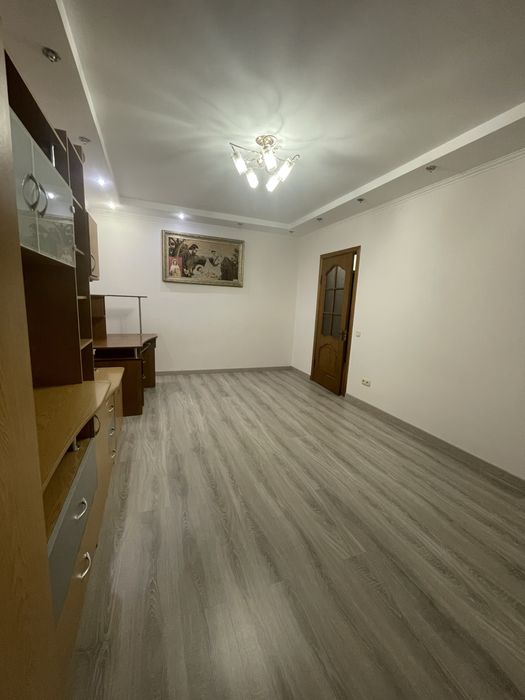 Продається затишна 1к кв., на Каскаді, вул. Симоненка