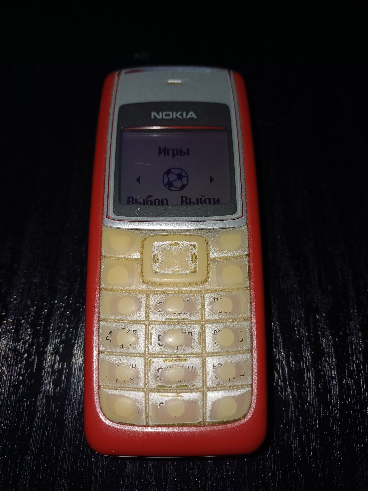 Samsung E2100,  Nokia - кнопочные