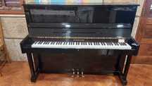 Vendo piano SUNSHIHE, afinado, em bom estado e bom preço