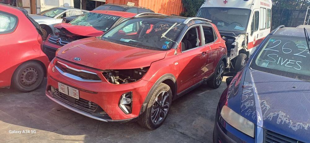 Zderzak przód błotnik  kia stonic  20r lift