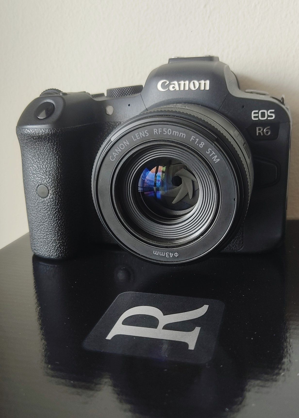 Canon EOS R6 + RF 35mm 1.8