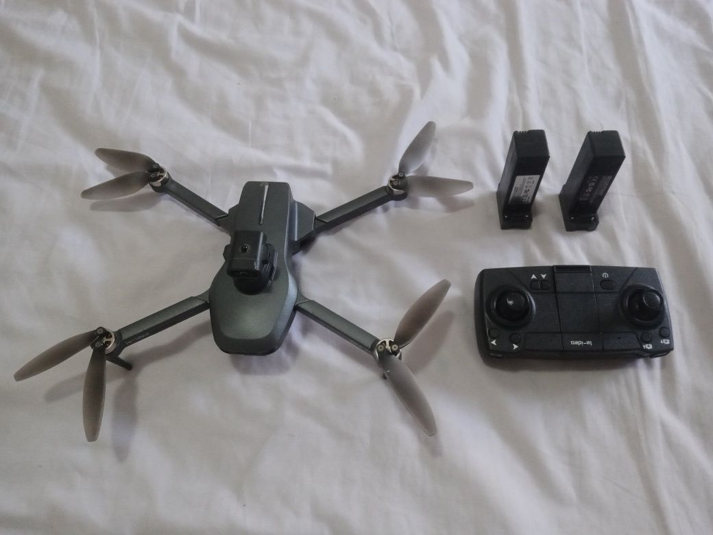 Drone 99,9% novo.