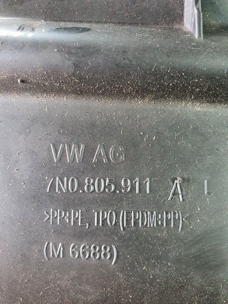 Лівий передній підкрилок Volkswagen sharan 2010+ seat Alhambra