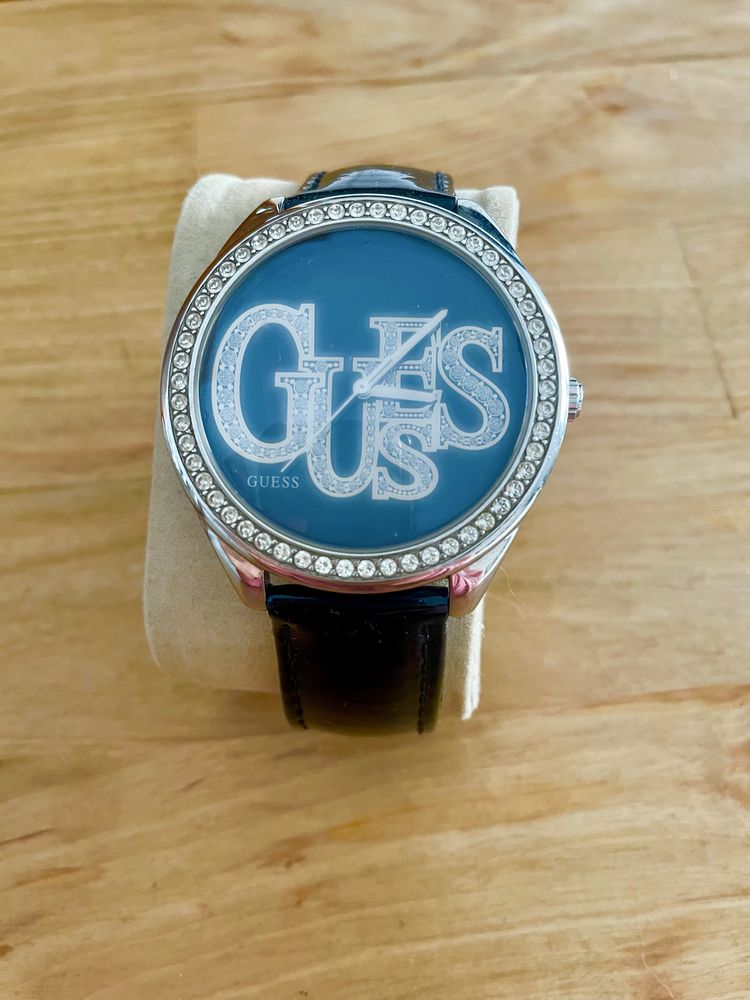 Relogio preto Guess