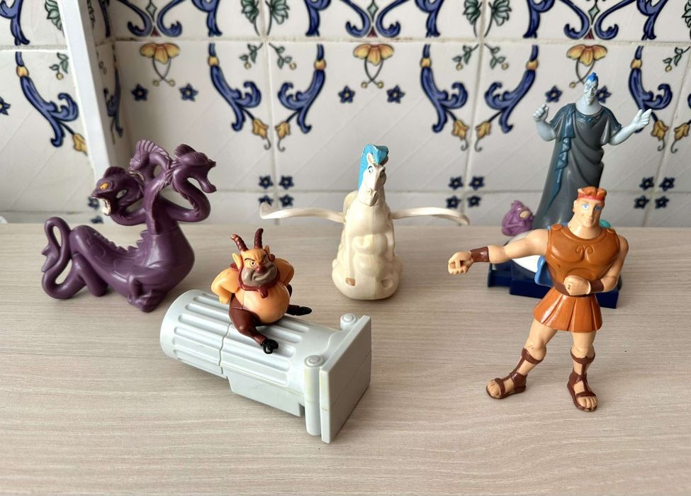 filmes disney hercules hades megara mcdonalds corcunda notre dame