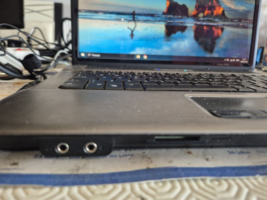 Portátil HP Compaq 6720S (Intel Dual T2390 / 3gb ram / 250gb Hdd)