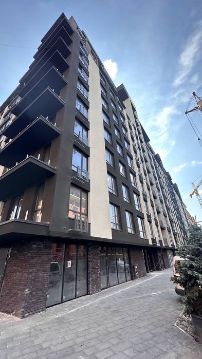 Продаж 2 км квартири в сучасному ЖК поруч з озером