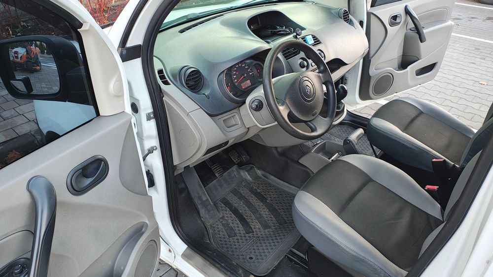 Продам Renault Kangoo 2011