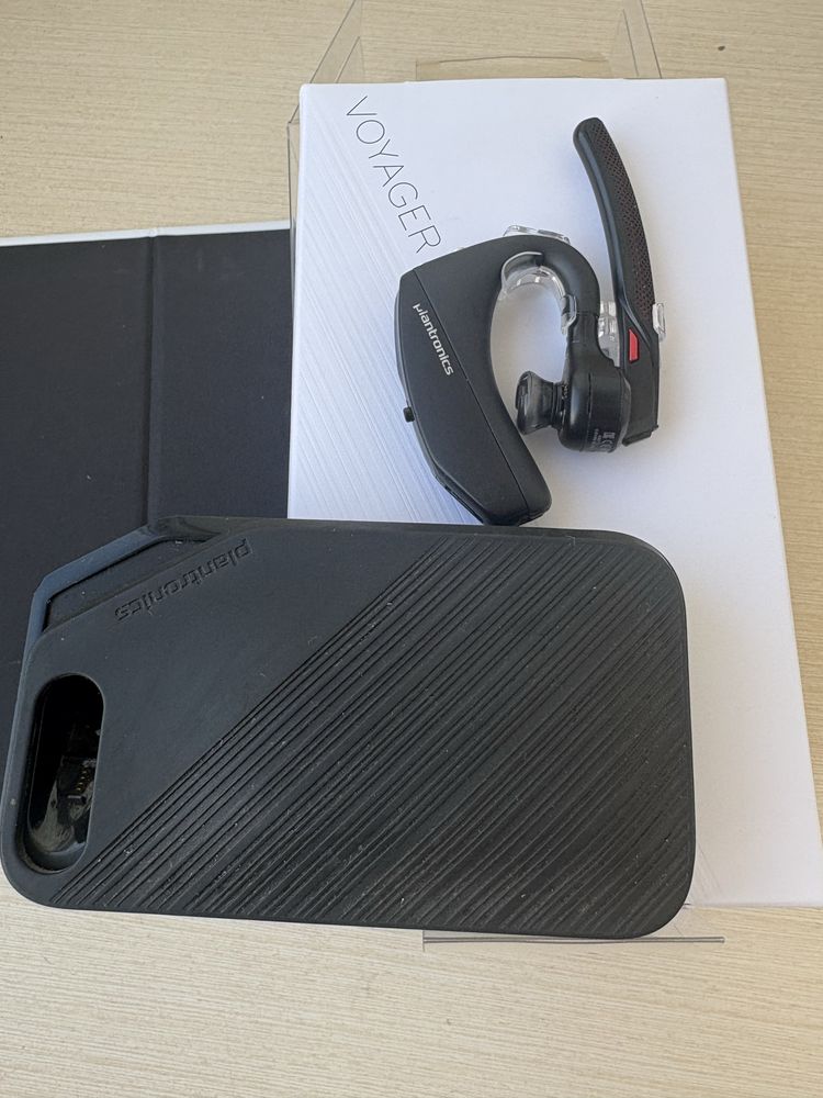 plantronics Voyager5200+ зарядный кейс