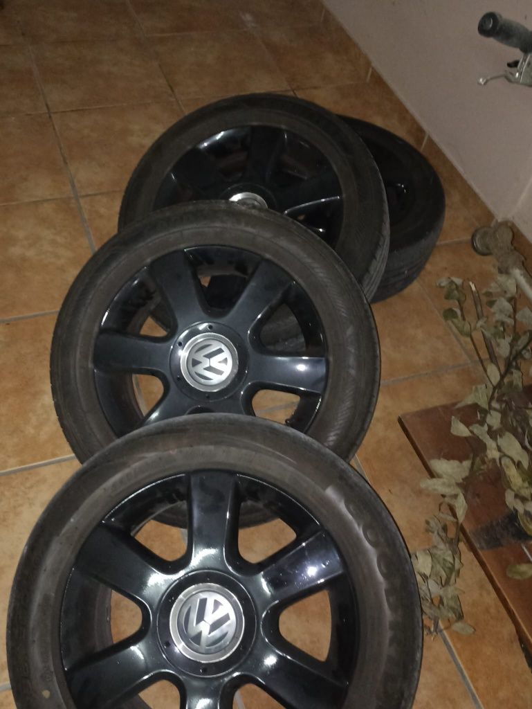 Vendo Jantes Golf5 (5x112 r16)