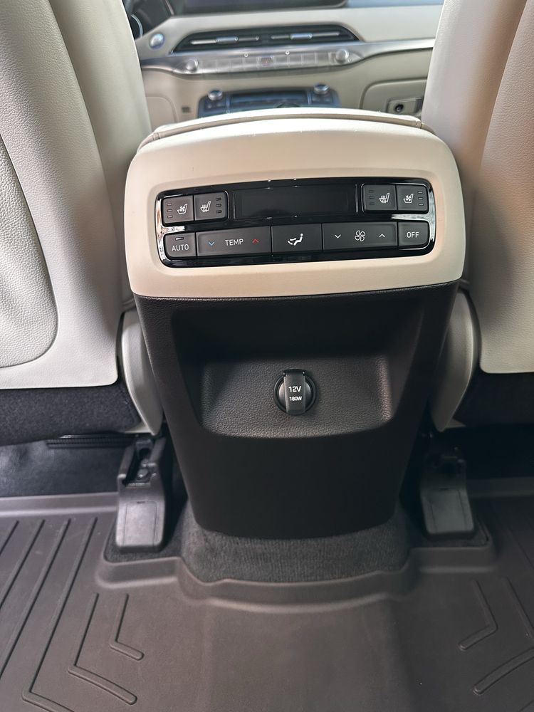 Hyundai Calligraphy 2022, 2.2 diesel. Euro 6.