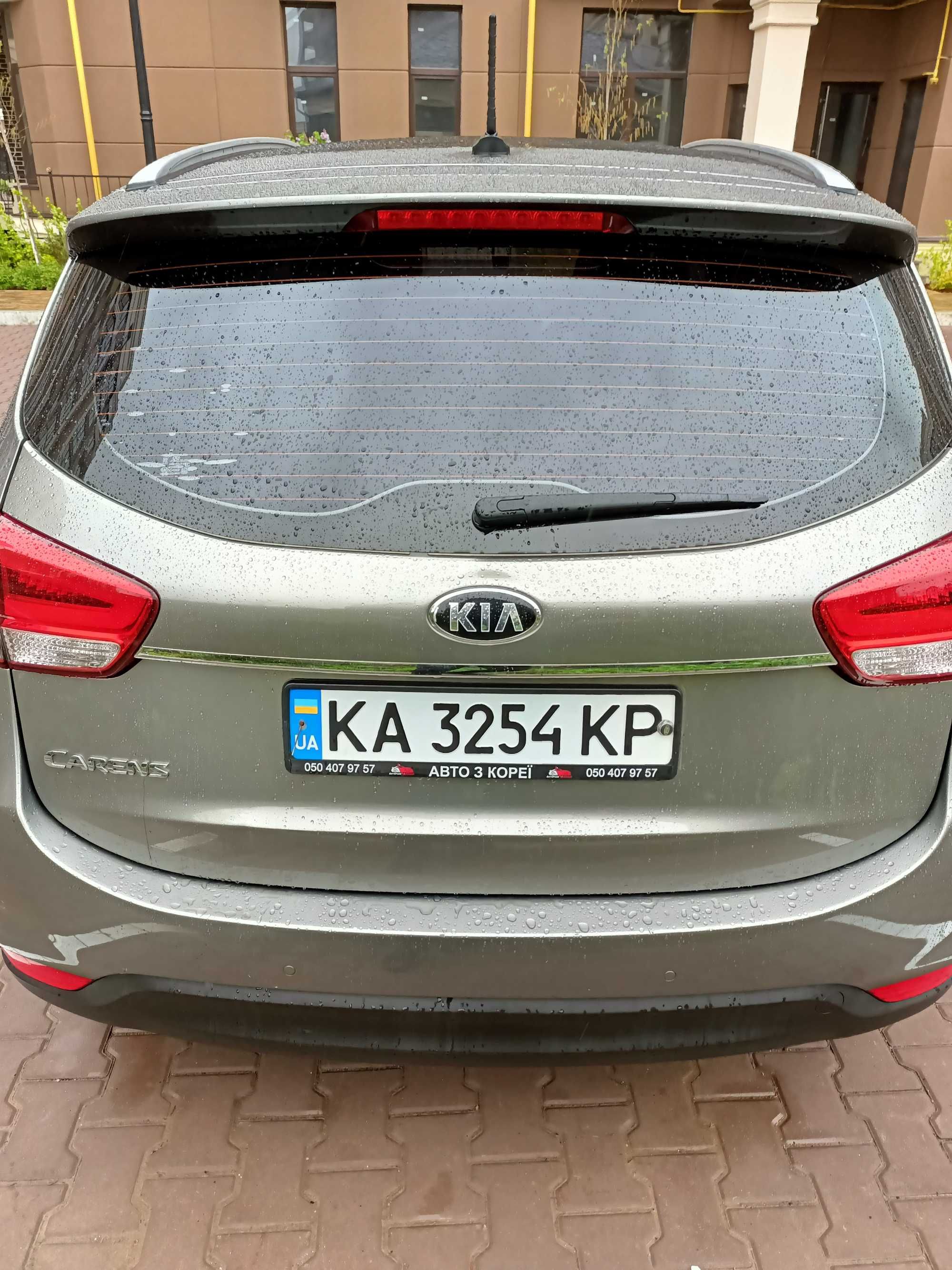 Kia Carens 2014 року