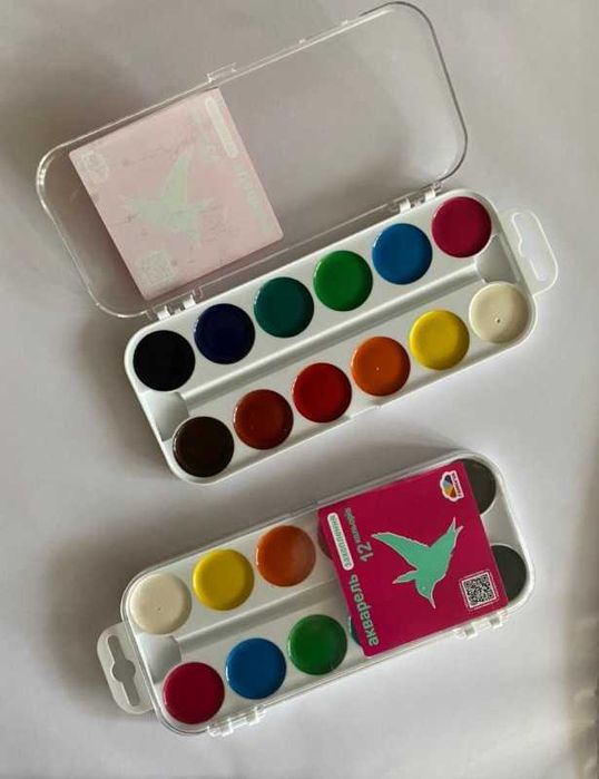 Акварель 12 цветов "Захоплення" пластик -  "Колорит тон" картон.