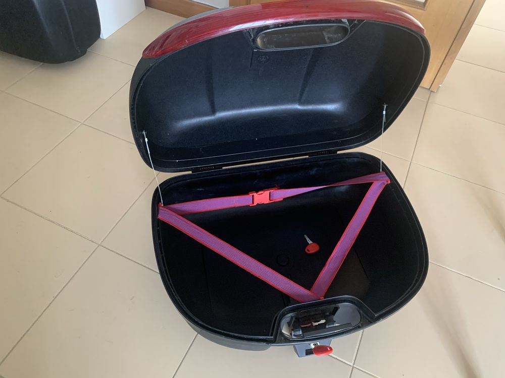N. 2 Top case Kappa 52 litros (Maxxia ?)